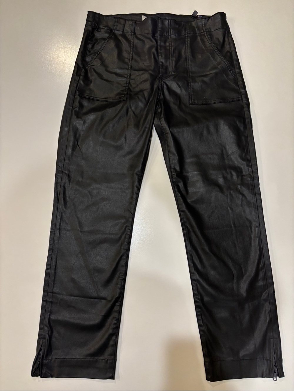 Kut from the Kloth Women’s Reese Black Ankle High Rise Faux Leather Pants‎